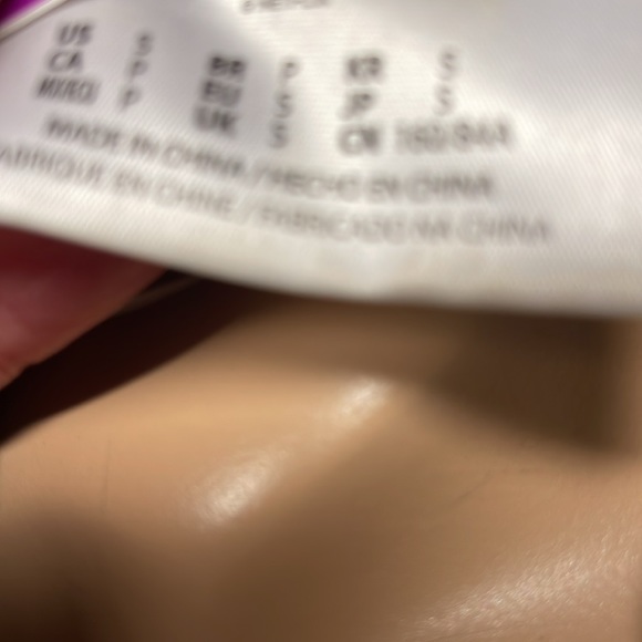 Netflix “Stranger Things” pullover jacket size Small - The Upside Down - Picture 9 of 9